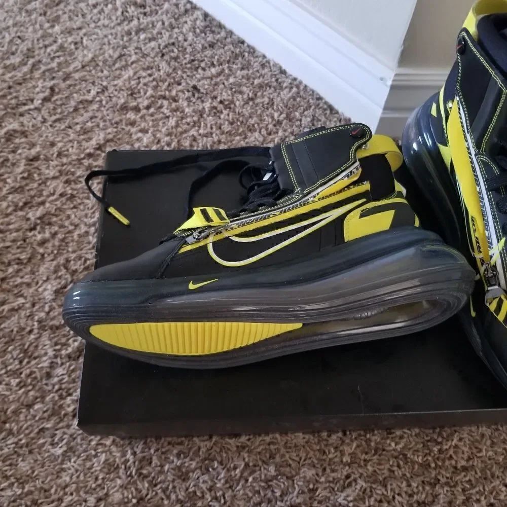 NIB Nike Air 720 - Picture 2 of 7